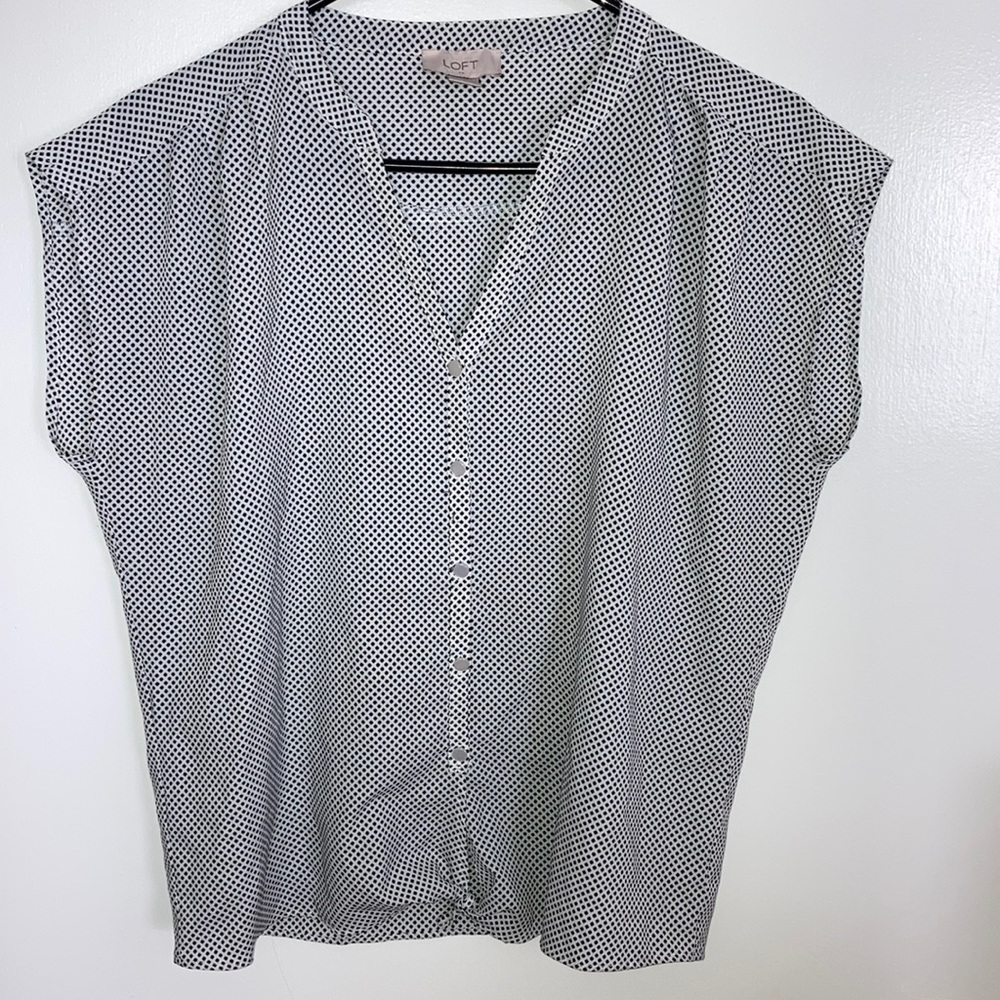 Loft, White and black cap sleeve button down blouse, Size S
